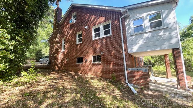 205 Sunrise Avenue, Mount Gilead, NC 27306