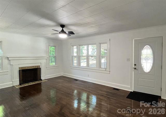205 Sunrise Avenue, Mount Gilead, NC 27306