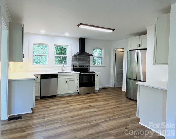 205 Sunrise Avenue, Mount Gilead, NC 27306