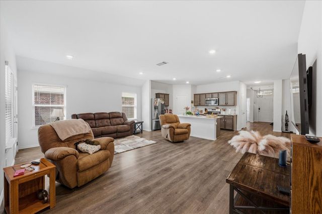 279 Thoroughbred Street, Waxahachie, TX 75165