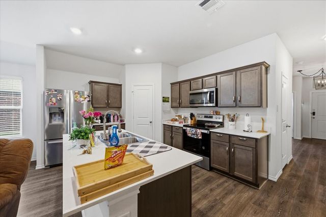 279 Thoroughbred Street, Waxahachie, TX 75165