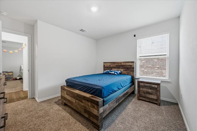 279 Thoroughbred Street, Waxahachie, TX 75165