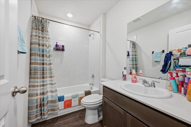 279 Thoroughbred Street, Waxahachie, TX 75165