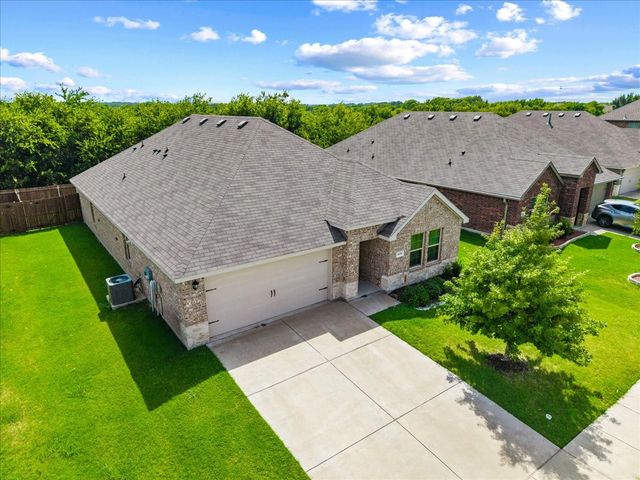 279 Thoroughbred Street, Waxahachie, TX 75165