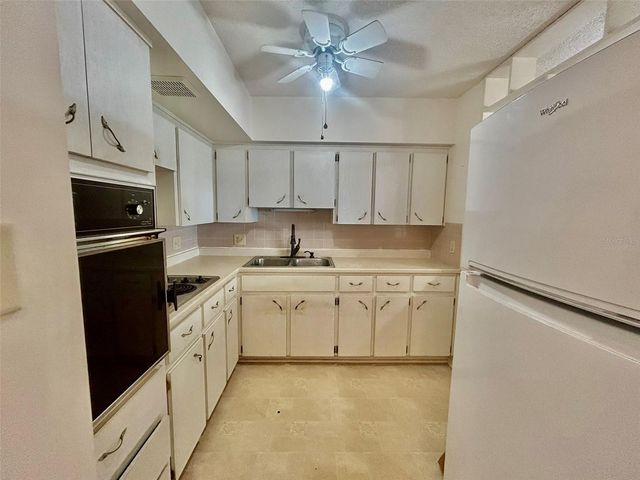 2331 FINLANDIA LANE 63, Clearwater, FL 33763