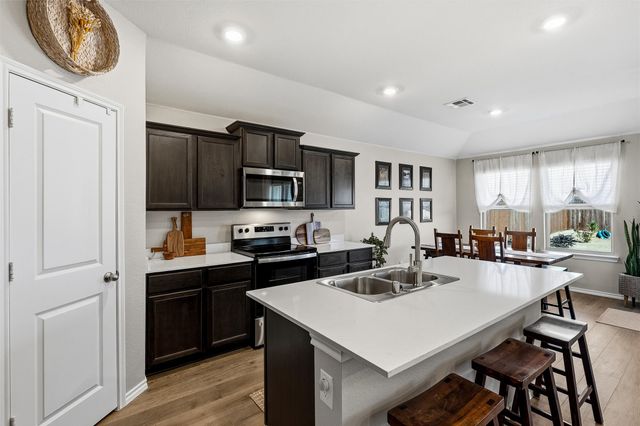 6521 Shoreline Lane, Princeton, TX 75407