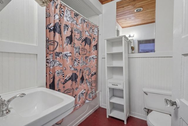 1404 Clarke St, Old Hickory, TN 37138