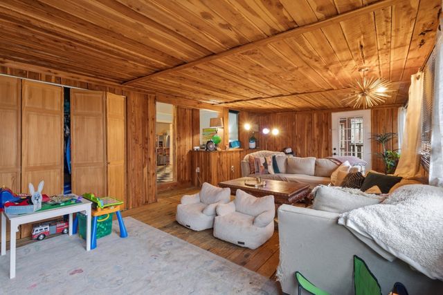 1404 Clarke St, Old Hickory, TN 37138