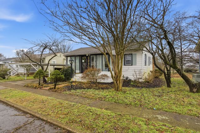 1404 Clarke St, Old Hickory, TN 37138