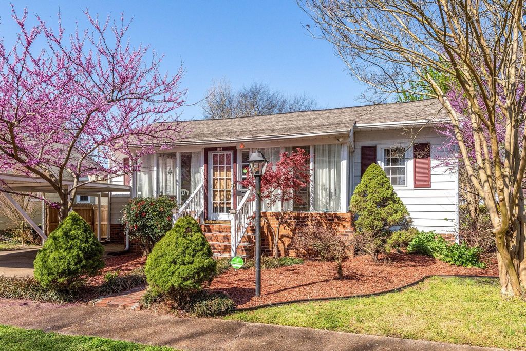 1404 Clarke St, Old Hickory, TN 37138