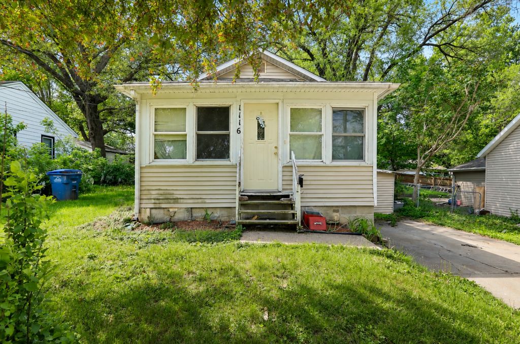 1116 Creston Avenue, Des Moines, IA 50315