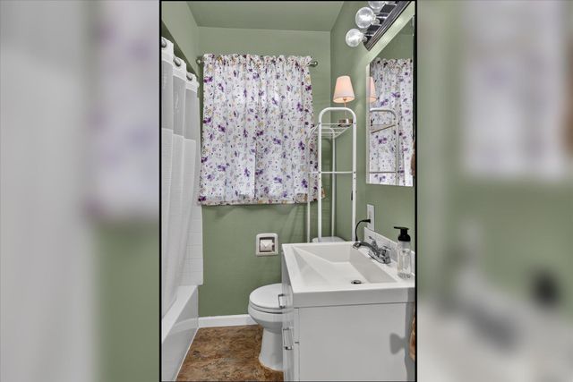 4323 N Wall St, Spokane, WA 99205