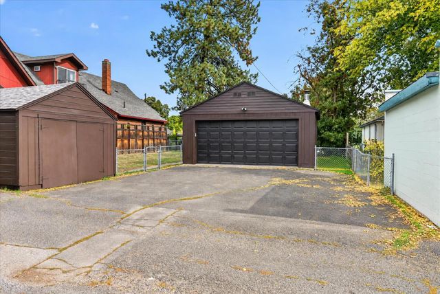 4323 N Wall St, Spokane, WA 99205
