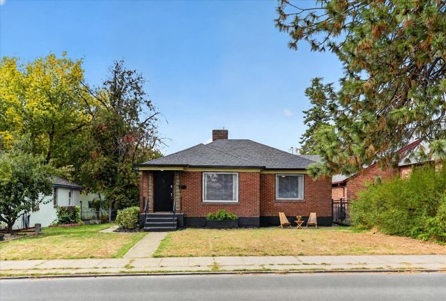 4323 N Wall St, Spokane, WA 99205