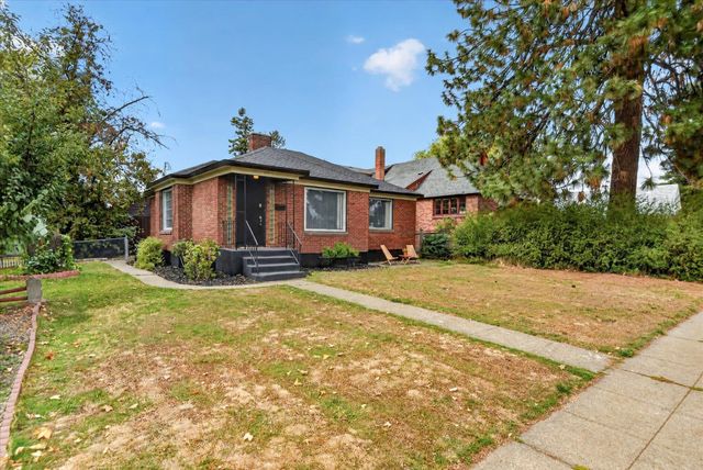 4323 N Wall St, Spokane, WA 99205