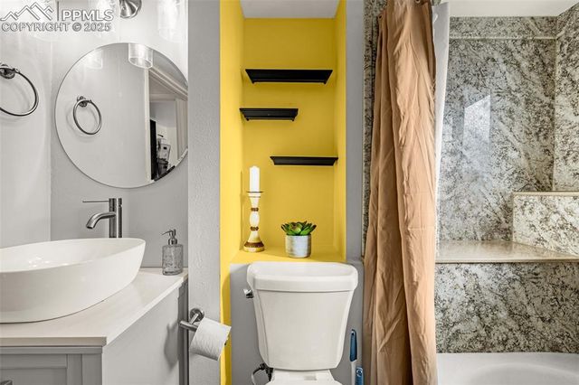 6775 Blue River Way, Colorado Springs, CO 80911