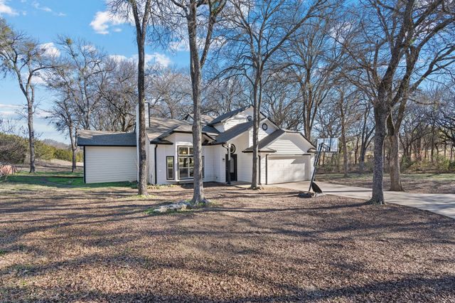 717 Mary Drive, Weatherford, TX 76085