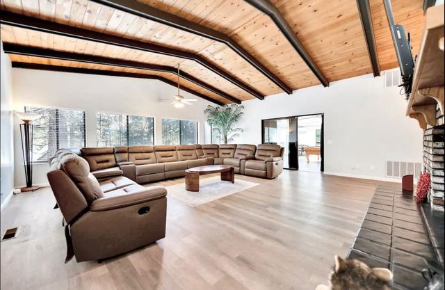 4381 Park Woods Dr, Pollock Pines, CA 95726