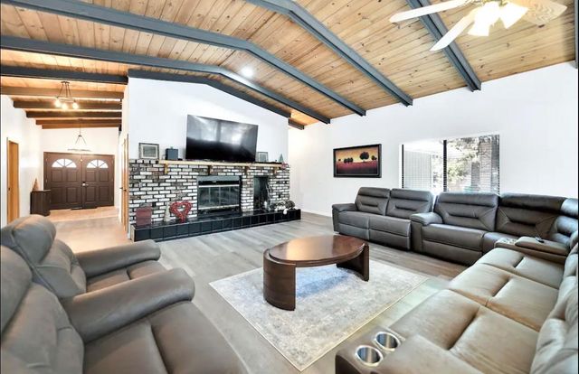4381 Park Woods Dr, Pollock Pines, CA 95726