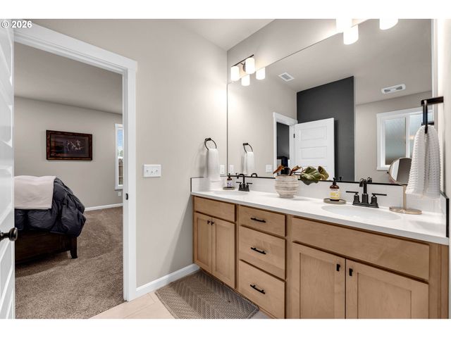2932 Nw 8TH Ave, Battle Ground, WA 98604