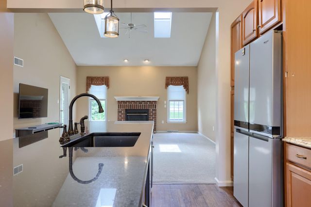 15 WEAVER AVE, Ephrata, PA 17522