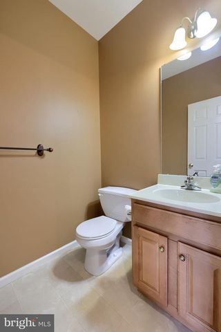 15 WEAVER AVE, Ephrata, PA 17522
