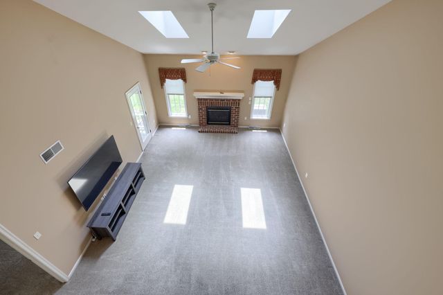 15 WEAVER AVE, Ephrata, PA 17522