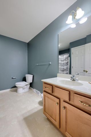 15 WEAVER AVE, Ephrata, PA 17522