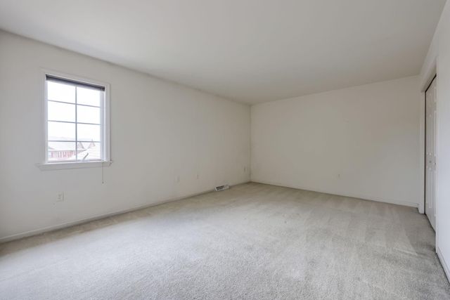 15 WEAVER AVE, Ephrata, PA 17522