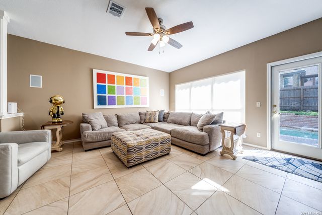 522 Chardonnet, San Antonio, TX 78232