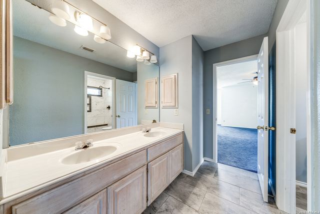 522 Chardonnet, San Antonio, TX 78232