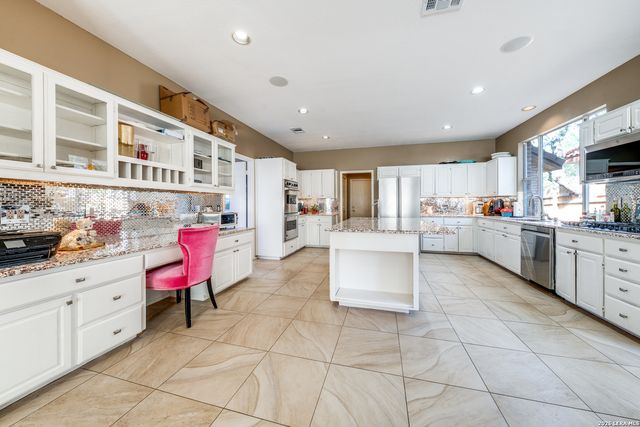 522 Chardonnet, San Antonio, TX 78232