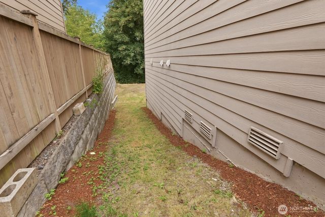 209 140th Street SW, Everett, WA 98208