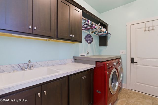 6101 Maddox Blvd, Prospect, KY 40059