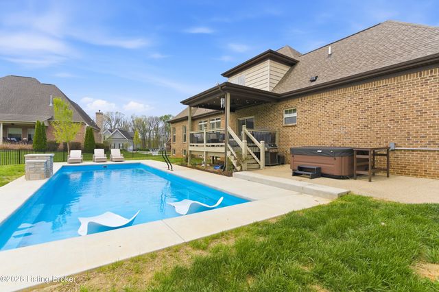 6101 Maddox Blvd, Prospect, KY 40059