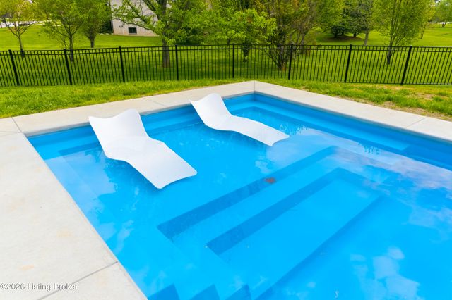 6101 Maddox Blvd, Prospect, KY 40059