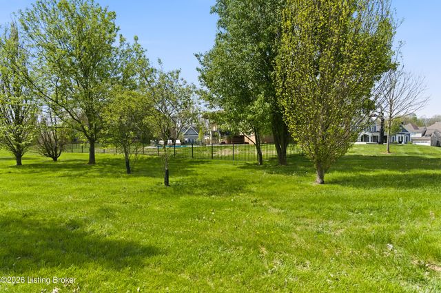 6101 Maddox Blvd, Prospect, KY 40059