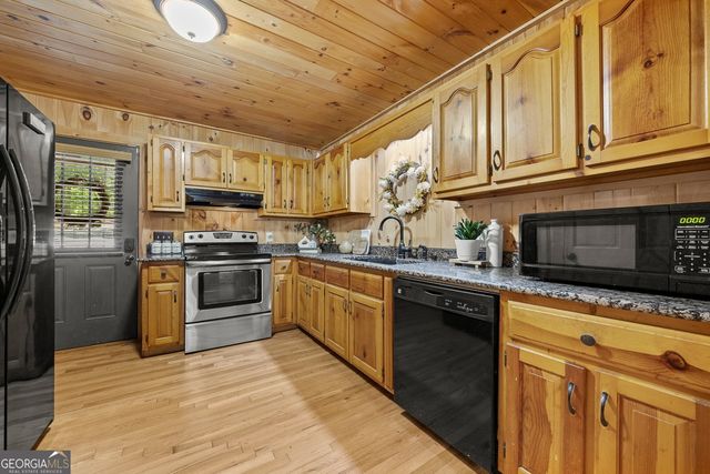 58 Peach Lane, Ellijay, GA 30536