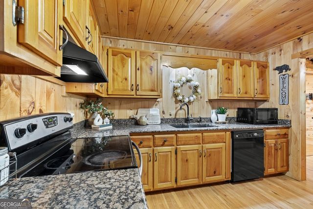 58 Peach Lane, Ellijay, GA 30536