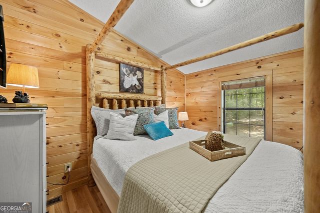 58 Peach Lane, Ellijay, GA 30536