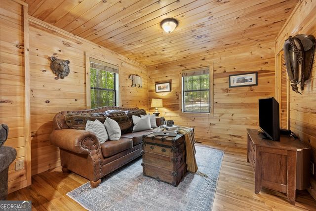 58 Peach Lane, Ellijay, GA 30536