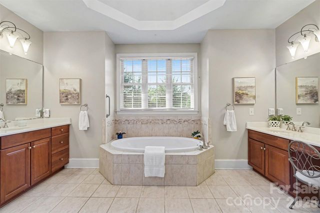2300 Potter Road S, Waxhaw, NC 28173