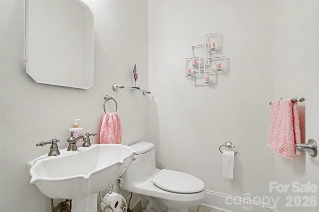 2300 Potter Road S, Waxhaw, NC 28173