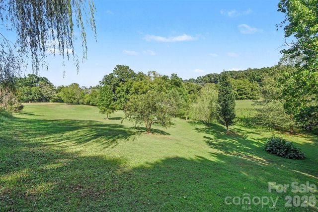 2300 Potter Road S, Waxhaw, NC 28173