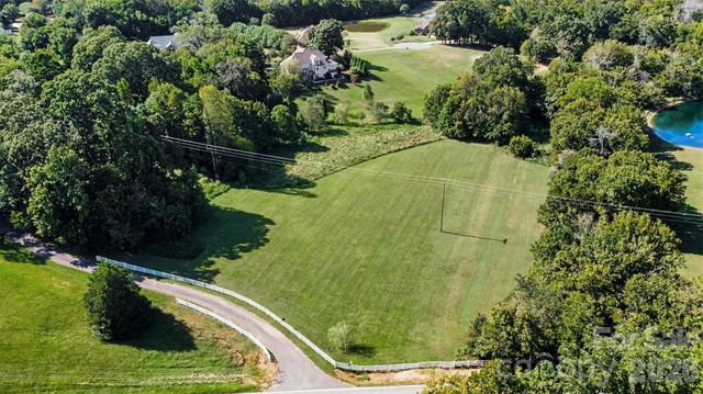 2300 Potter Road S, Waxhaw, NC 28173
