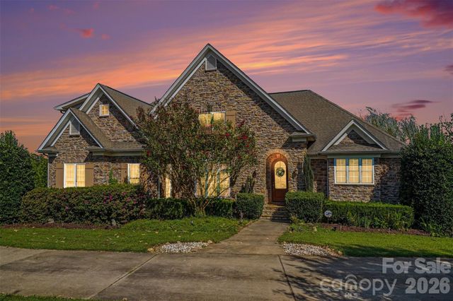 2300 Potter Road S, Waxhaw, NC 28173