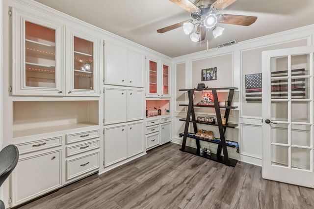 30 Royal Dalton Circle, Conroe, TX 77304