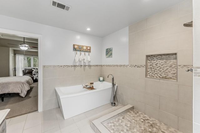 30 Royal Dalton Circle, Conroe, TX 77304