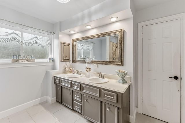 30 Royal Dalton Circle, Conroe, TX 77304