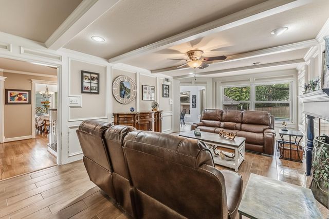30 Royal Dalton Circle, Conroe, TX 77304
